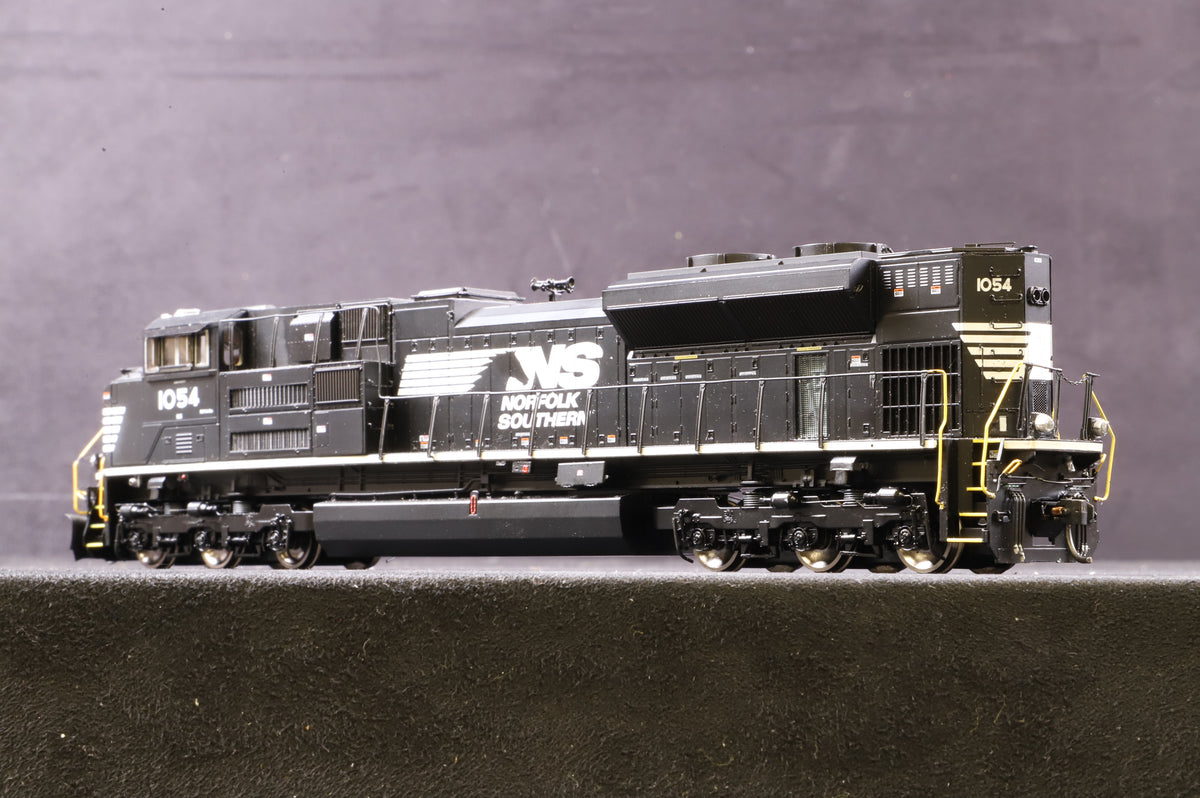 Genesis HO ATHG68821 SD70ACe &#39;1054&#39; Norfolk Southern DCC Sound