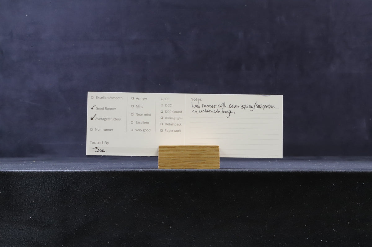 Bachmann OO 31-562 Class V2 &#39;60834&#39; BR Black E/C Stepped Tender, Weathered