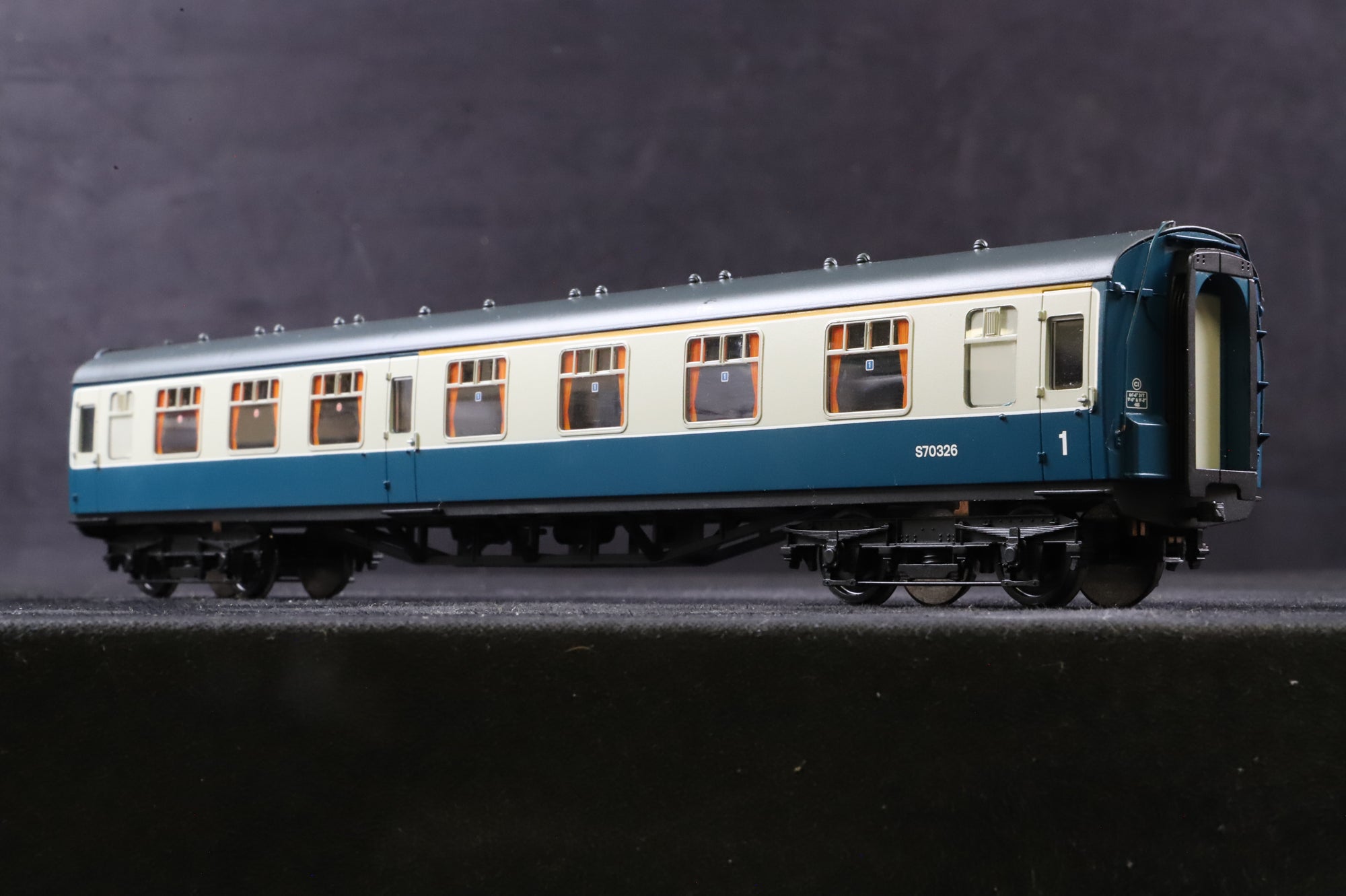 WORKSHOP Bachmann OO Class 411 3-car CEP EMU 7134
