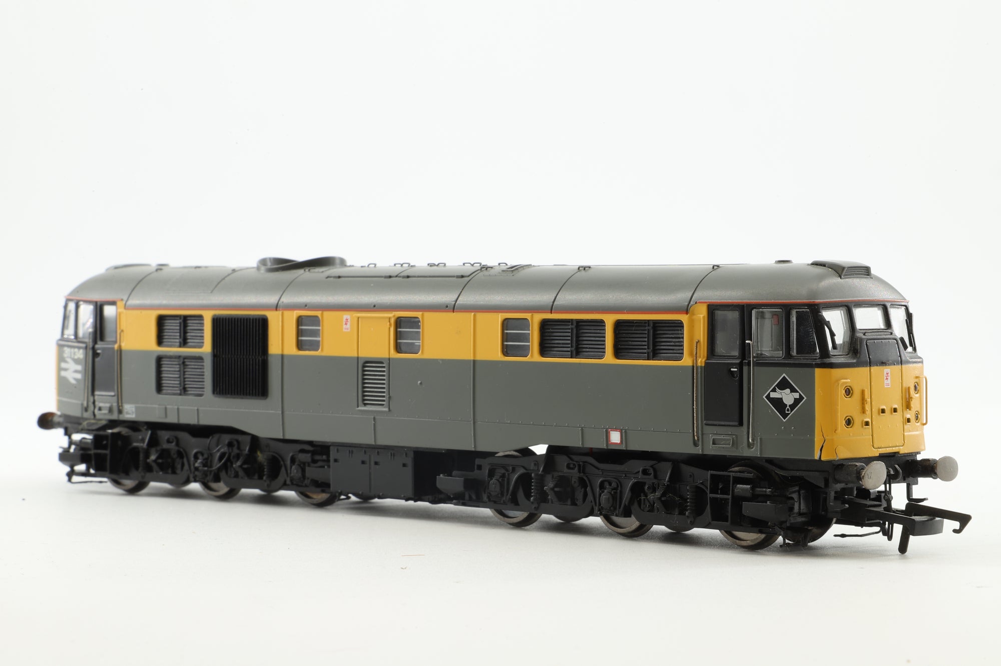 Hornby OO R2421 BR Class 31 AIA Diesel Electric Locomotive '31110'