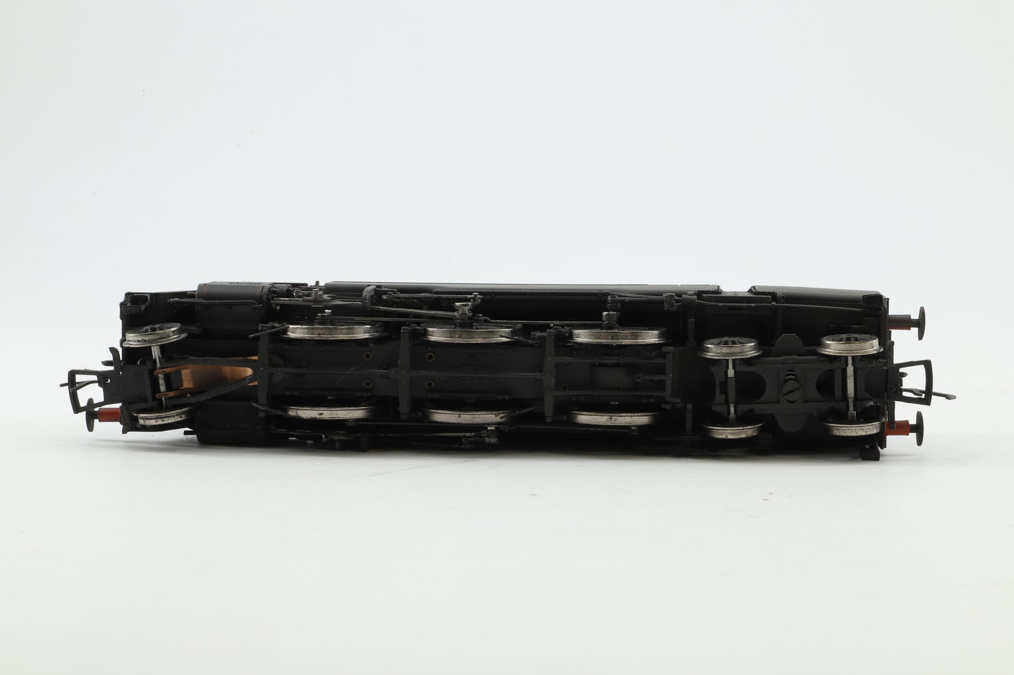 Bachmann OO 32-354A Class 4MT 80120 in Lined BR Black w/ Late Crests - Weathered