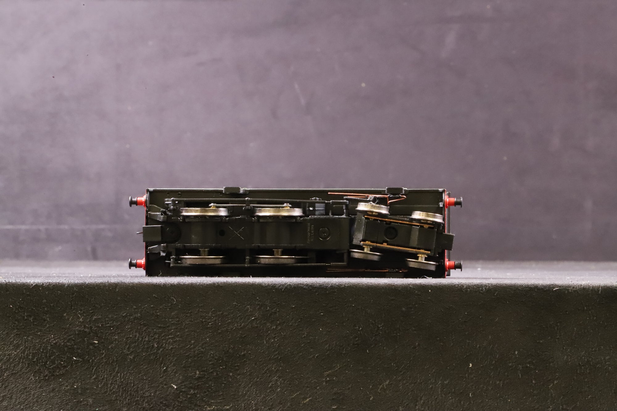 EFE Rail OO E85007 LSWR Adams O2 '182' SRR Maunsell Green DCC Fitted