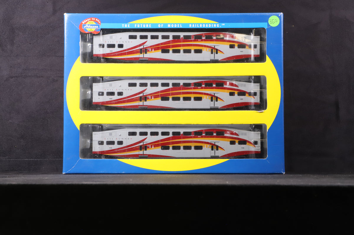 Athearn HO 26301/25910 F59PHI No.102 w/ 3 Pack of Bombardier Coaches Incl. Control Car in New Mexico Rail Runner Liveries
