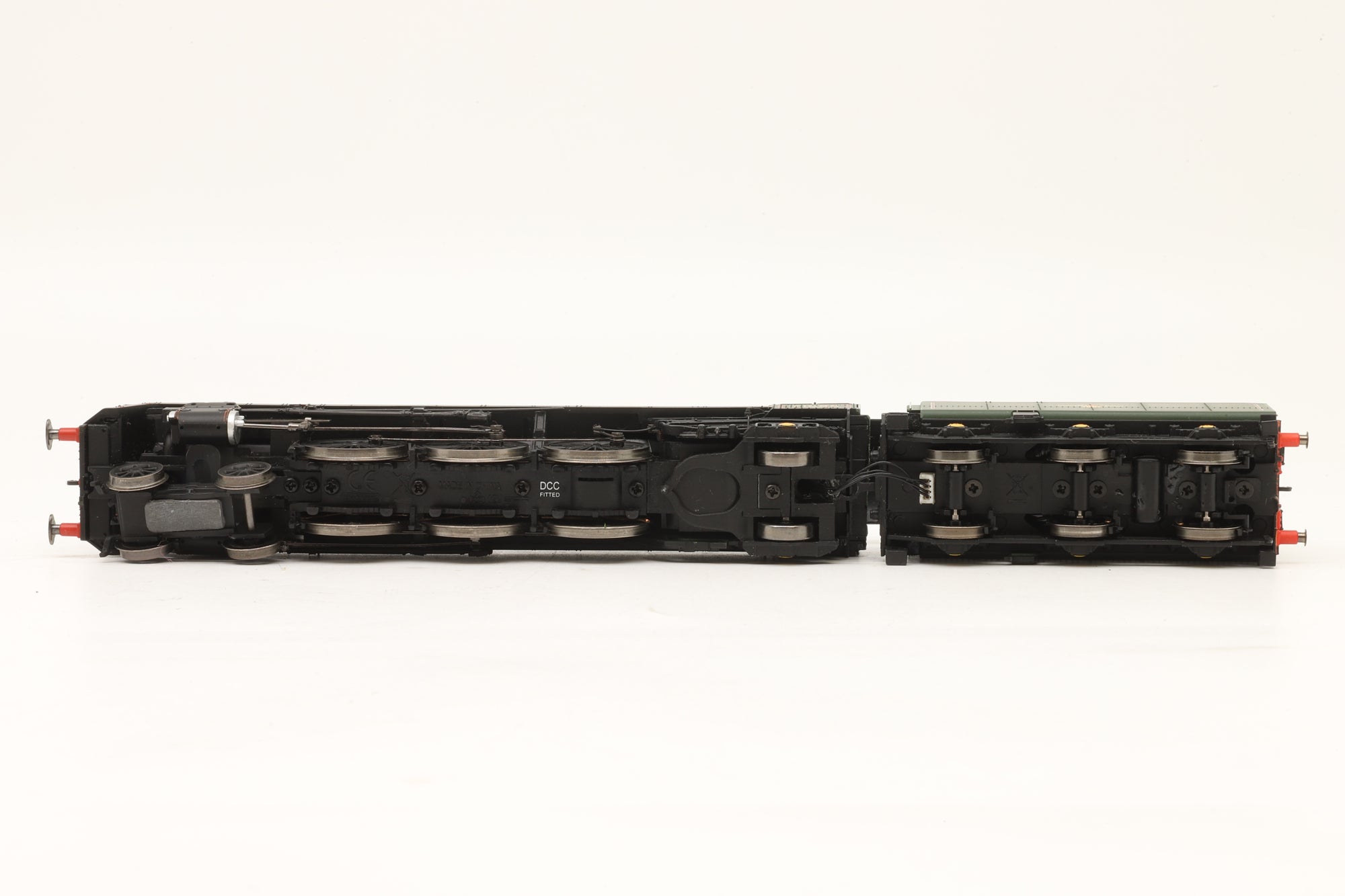 Hornby OO R3244TTS Standard Class 8 '71000' 'Duke of Gloucester' BR Lined Green L/C DCC Sound