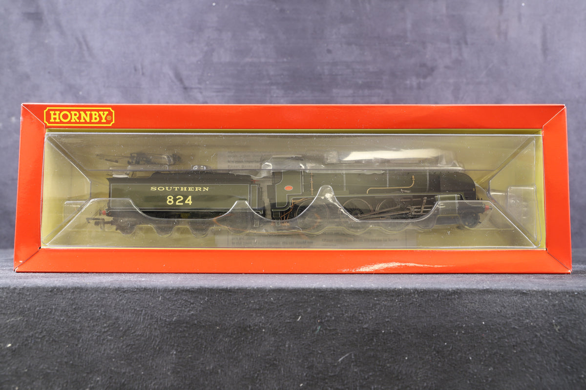 Hornby OO R3327 S15 Class &#39;824&#39; Southern Green