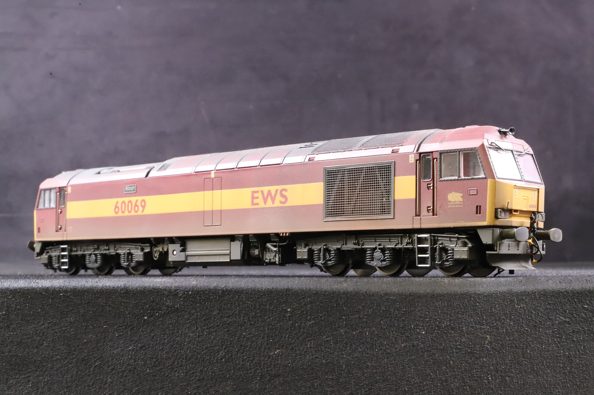 Hornby OO Class 60 60069 'Slioch' in EWS Livery - Weathered