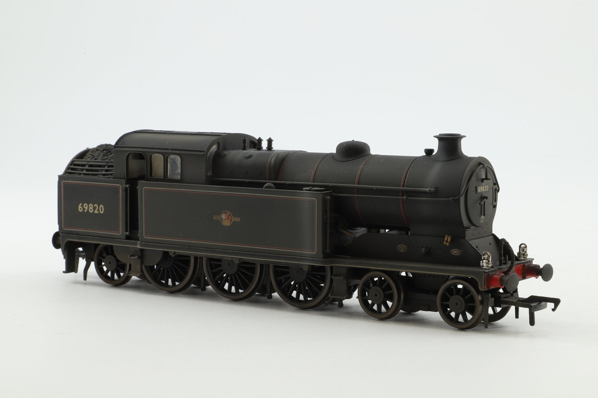 Sonic Models OO S4101-08 Class A5/1 Tank No.69820 in Lined BR Black w/ Late Crests - Weathered