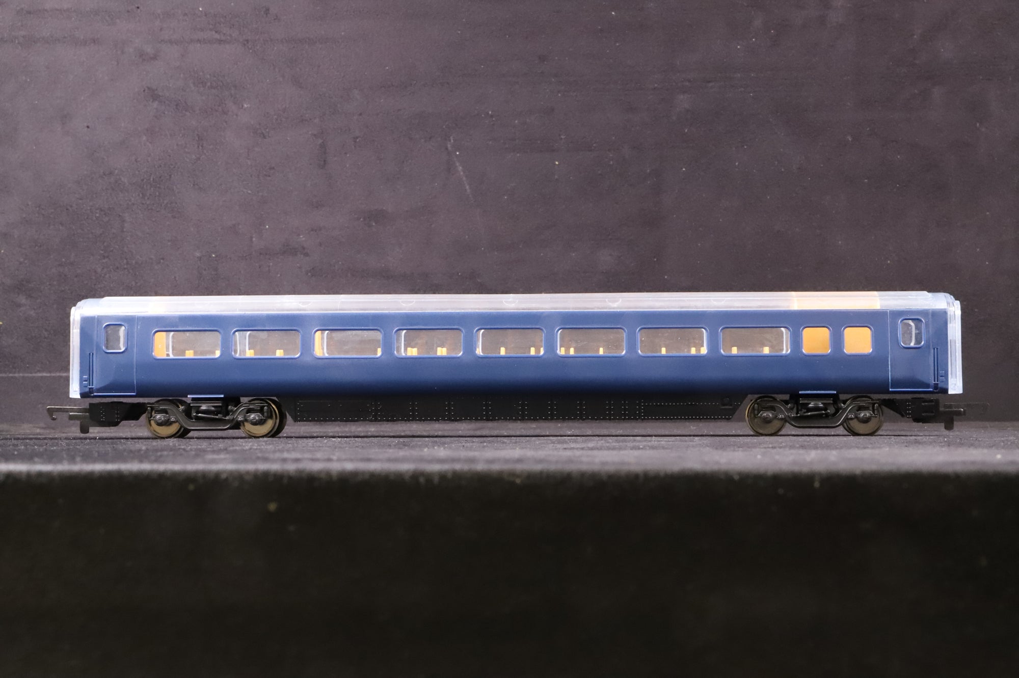 Hornby OO R4075B Mk4 Pre-Production Coach
