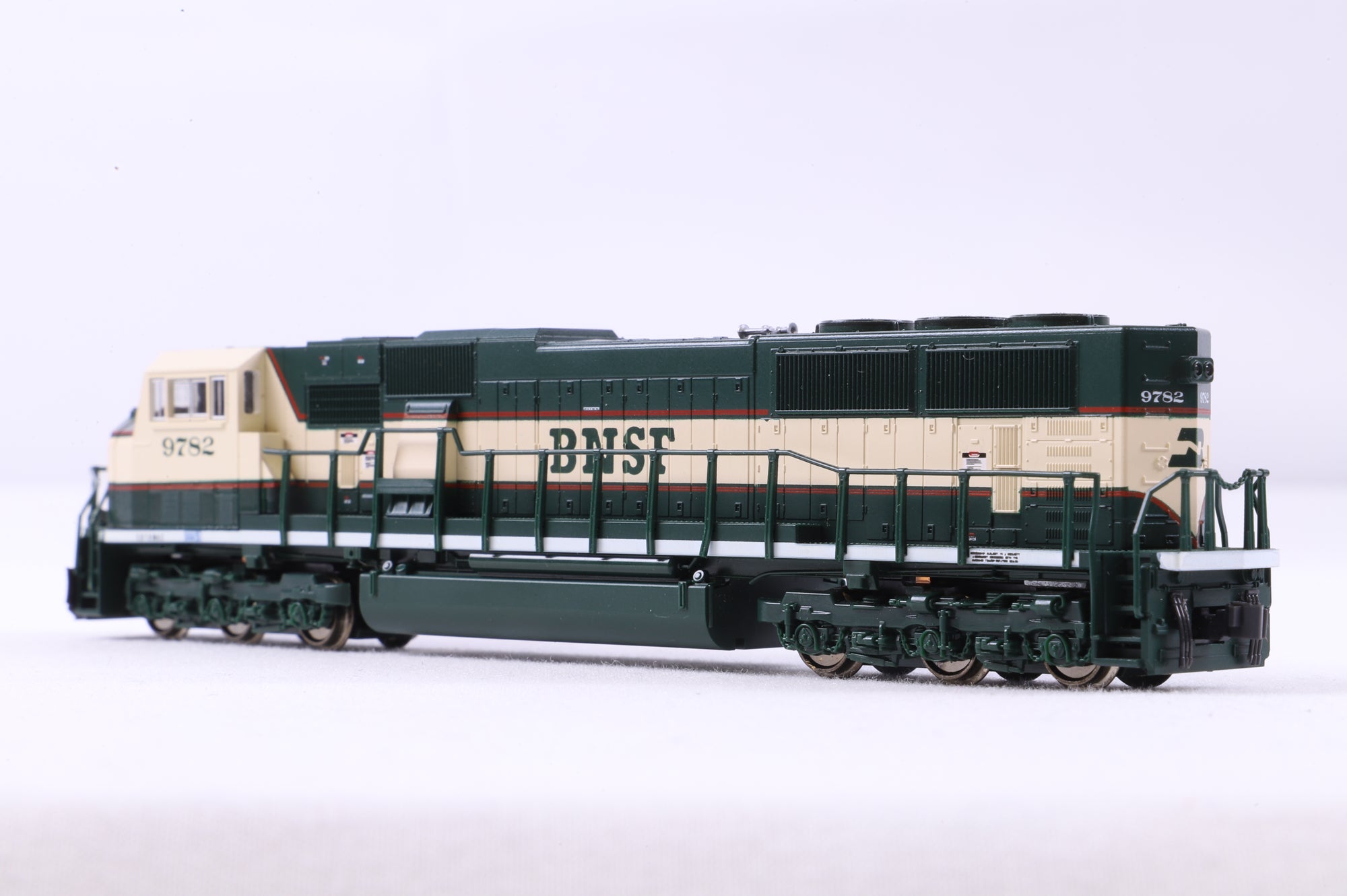 Kato N 176-6301 SD70MAC BNSF '9782'