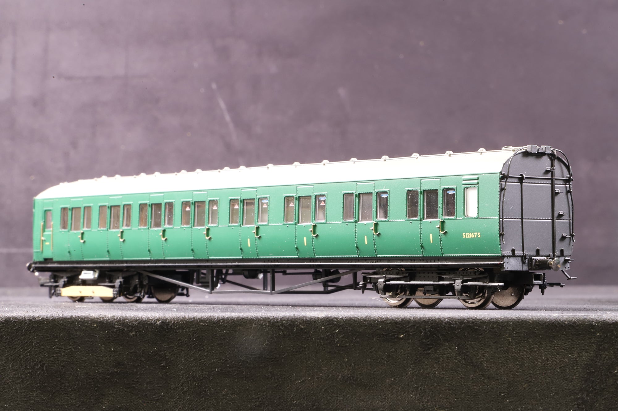 Hornby OO R3126 2-BIL '2134' BR Green