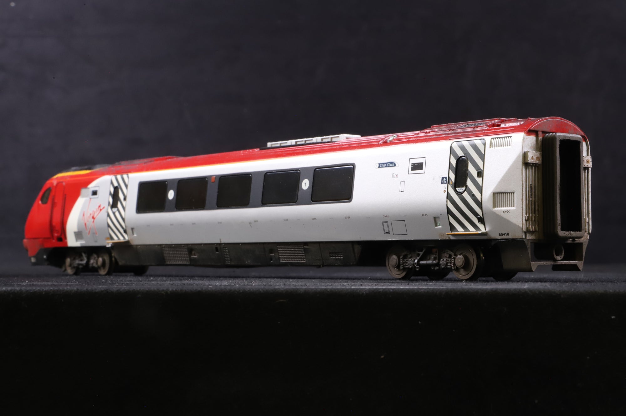 WORKSHOP Bachmann OO Class 220 4 Car Voyager Set Weathered
