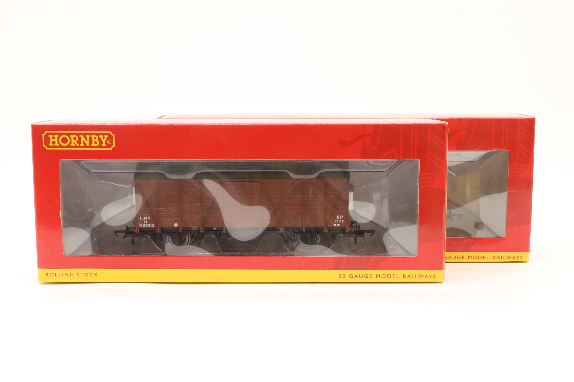 Hornby OO Rake Of 2 LMS 4 Wheel CCT Vans Inc. R6640 & R4460A