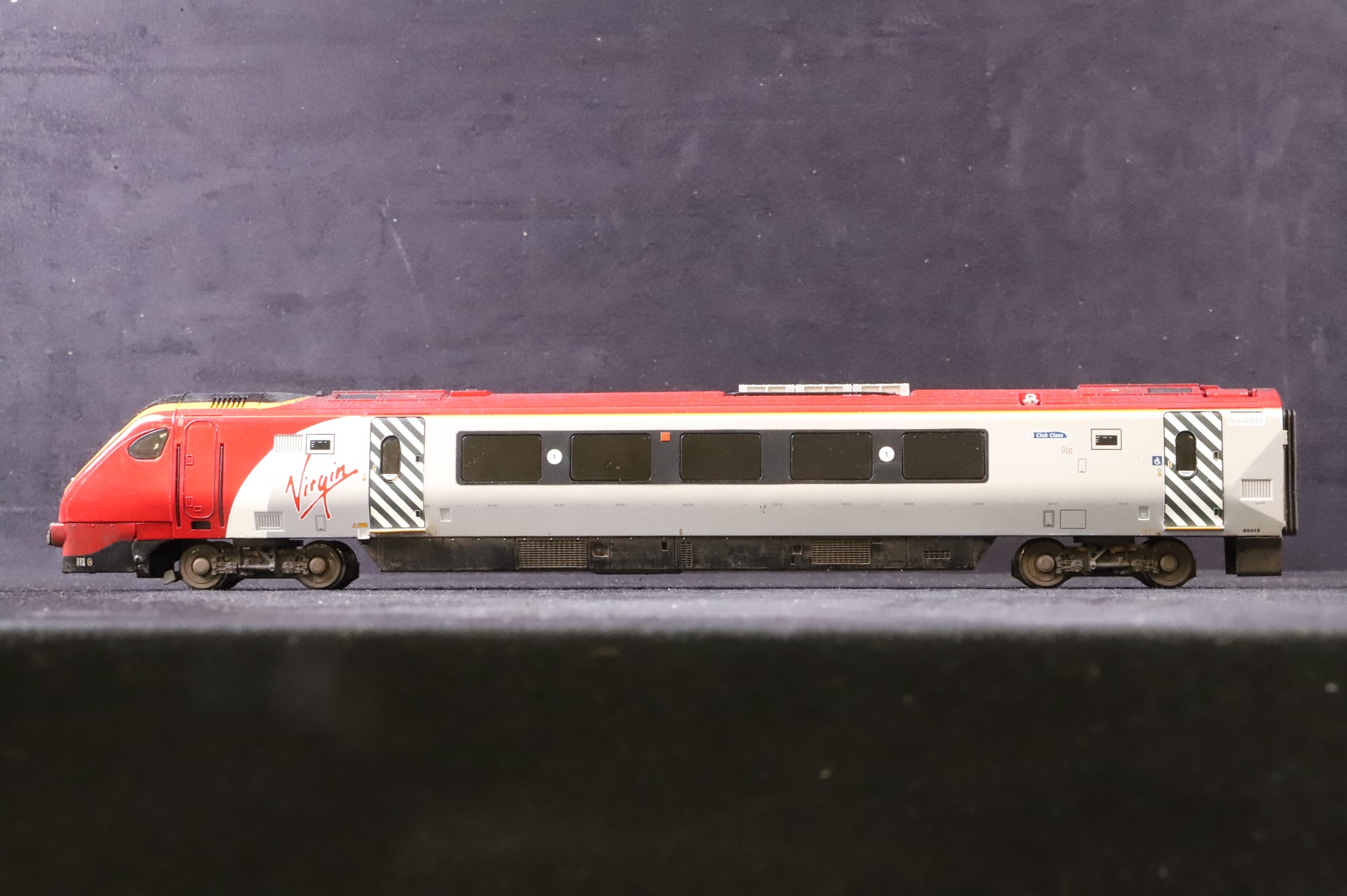WORKSHOP Bachmann OO Class 220 4 Car Voyager Set Weathered