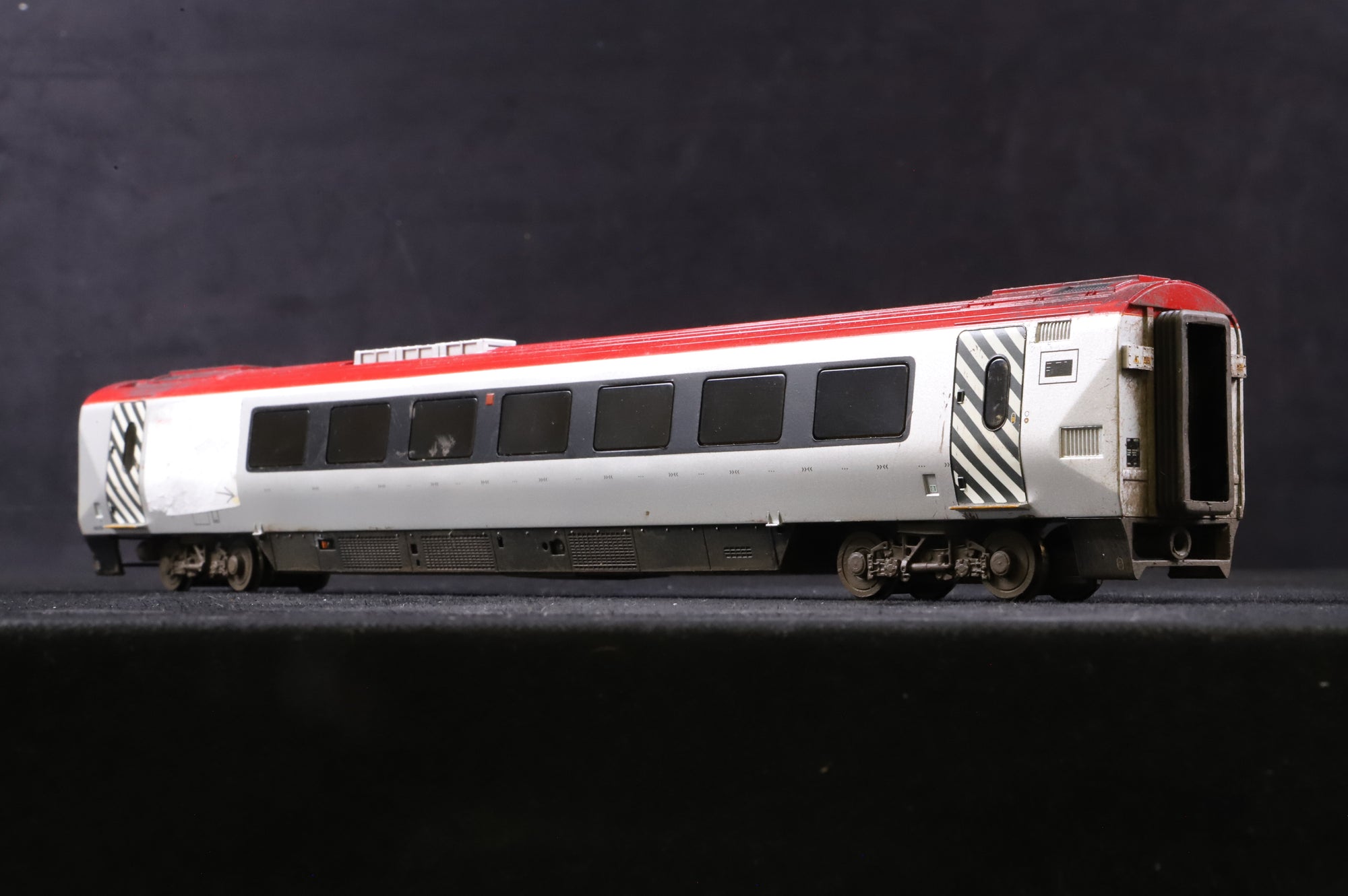 WORKSHOP Bachmann OO Class 220 4 Car Voyager Set Weathered