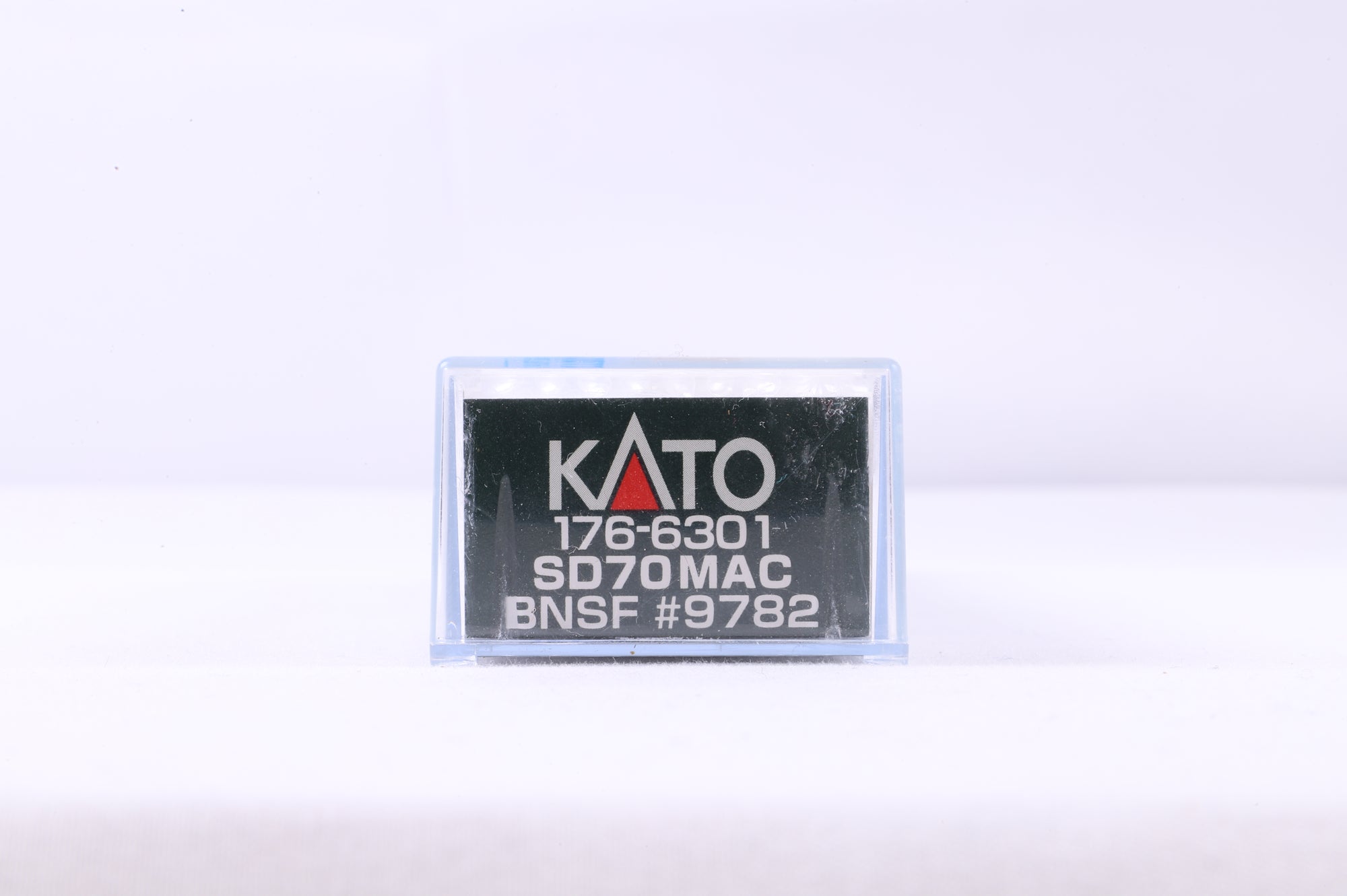 Kato N 176-6301 SD70MAC BNSF '9782'