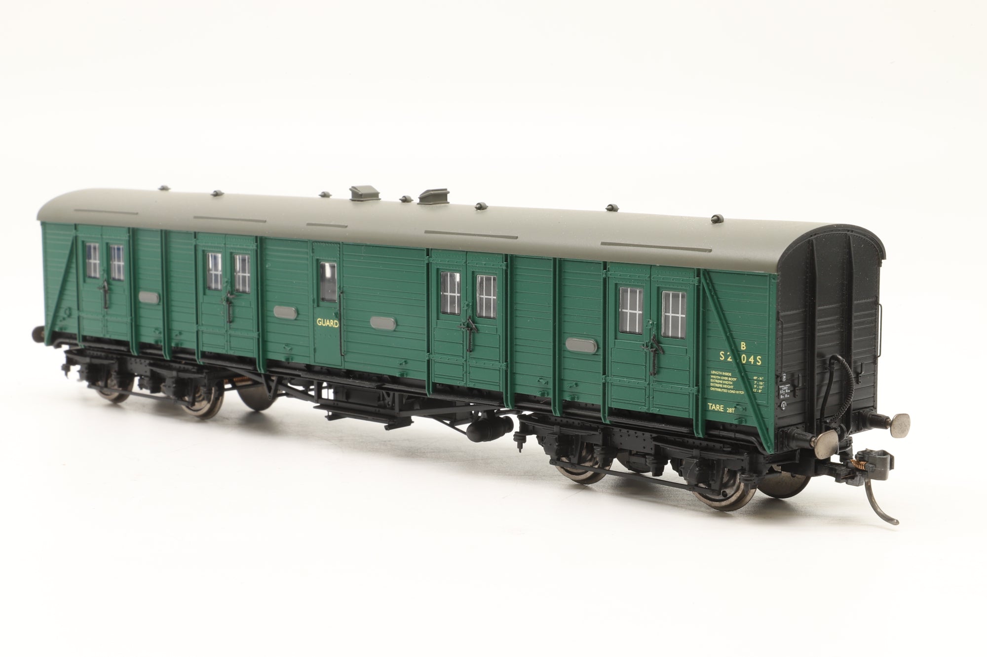 Hornby OO Rake Of 3 SR Green Coaches & CCT Van DCC Lights