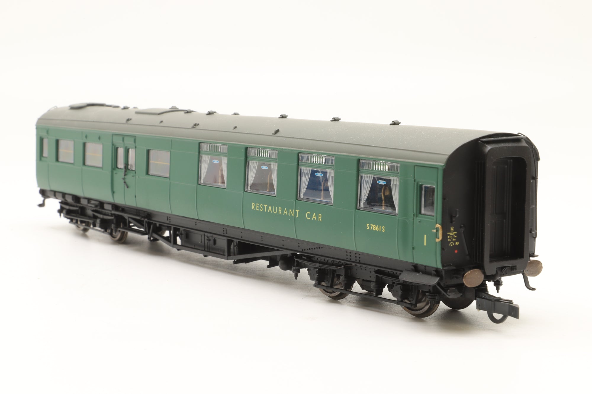 Hornby OO Rake Of 3 SR Green Coaches & CCT Van DCC Lights
