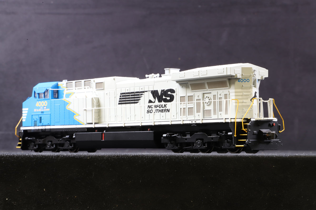 Athearn HO RND97254 AC44C6M No.4000 in Norfolk Southern Livery - DCC Sound