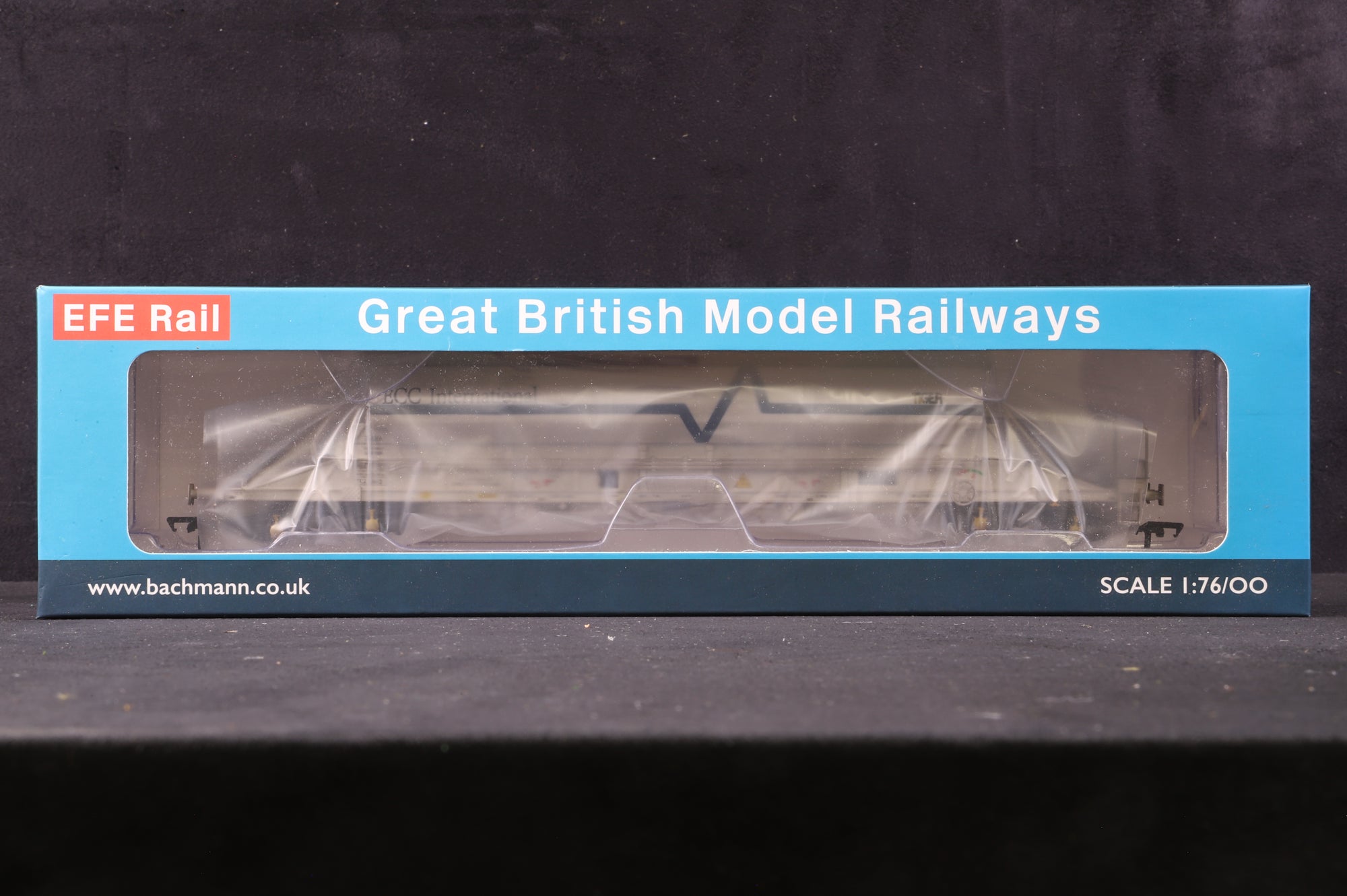 EFE Rail OO Rake Of 2 PBA Tiger Clay Wagons ECC International Inc. E87015 & E87011