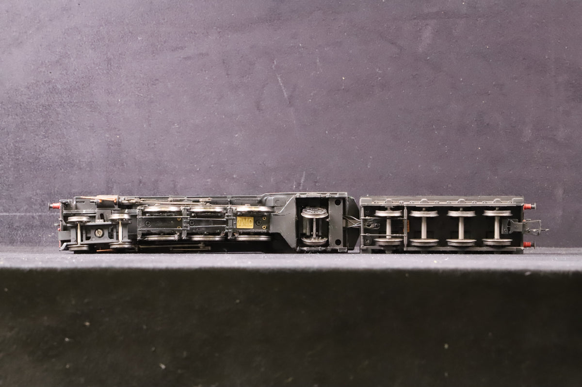 Bachmann OO 31-531 Class A2 &#39;60539&#39; &#39;Bronzino&#39; BR Lined Green E/C TMC Weathered Renamed &amp; Renumbered