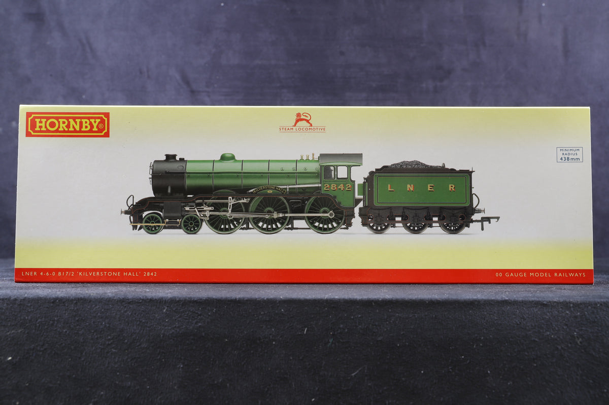 Hornby OO R3447 B17 &#39;Kilverstone Hall&#39; &#39;2842&#39; LNER