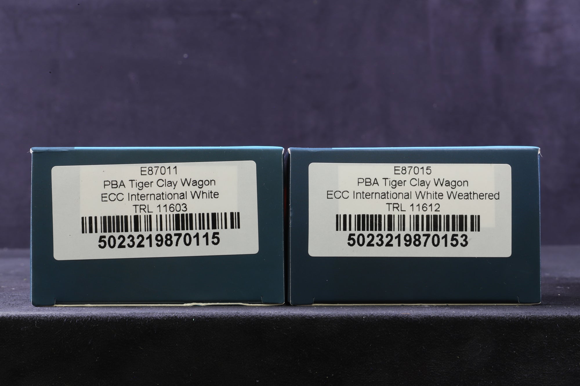 EFE Rail OO Rake Of 2 PBA Tiger Clay Wagons ECC International Inc. E87015 & E87011