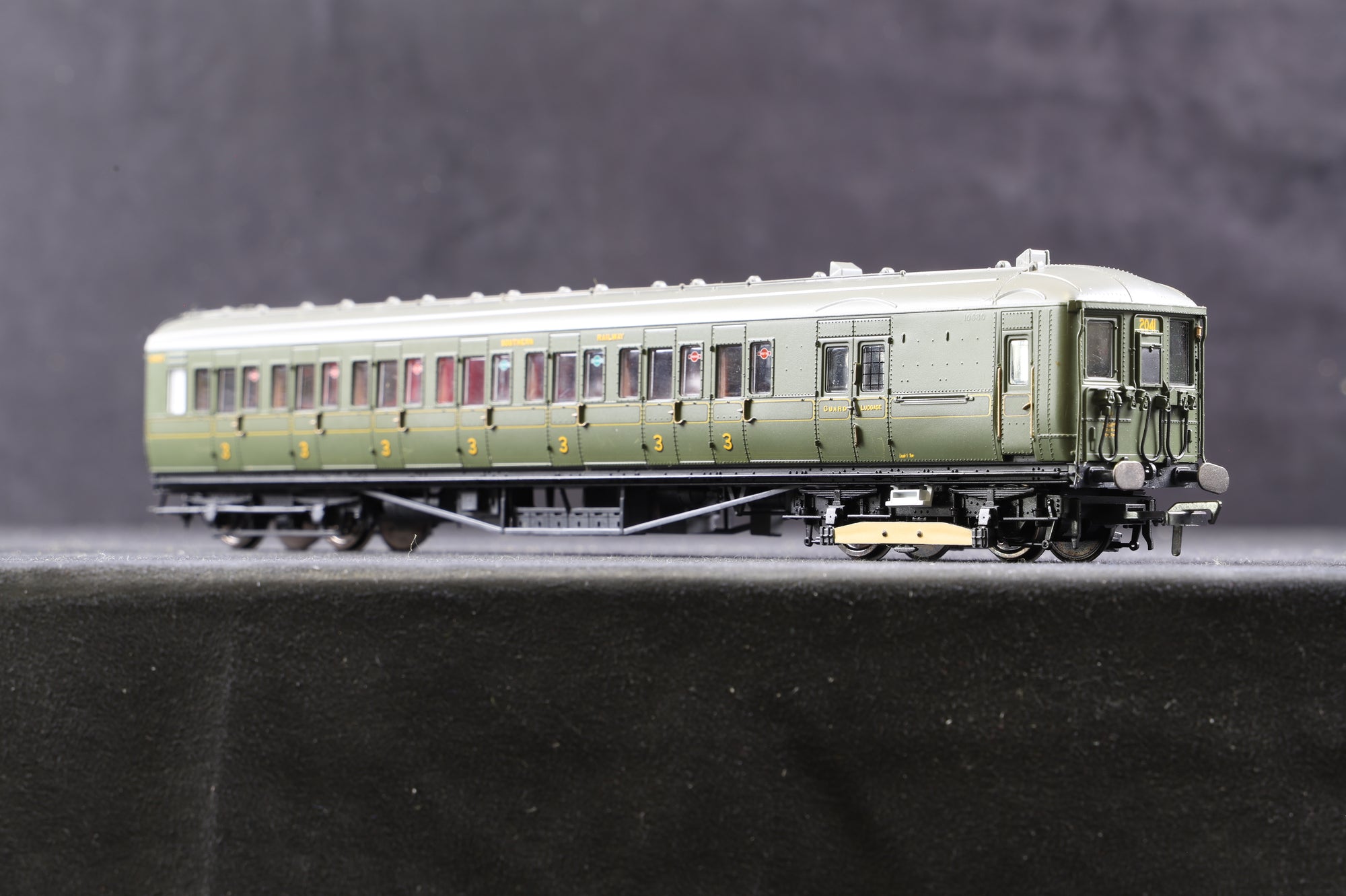 Hornby OO Southern Railway 2-BIL