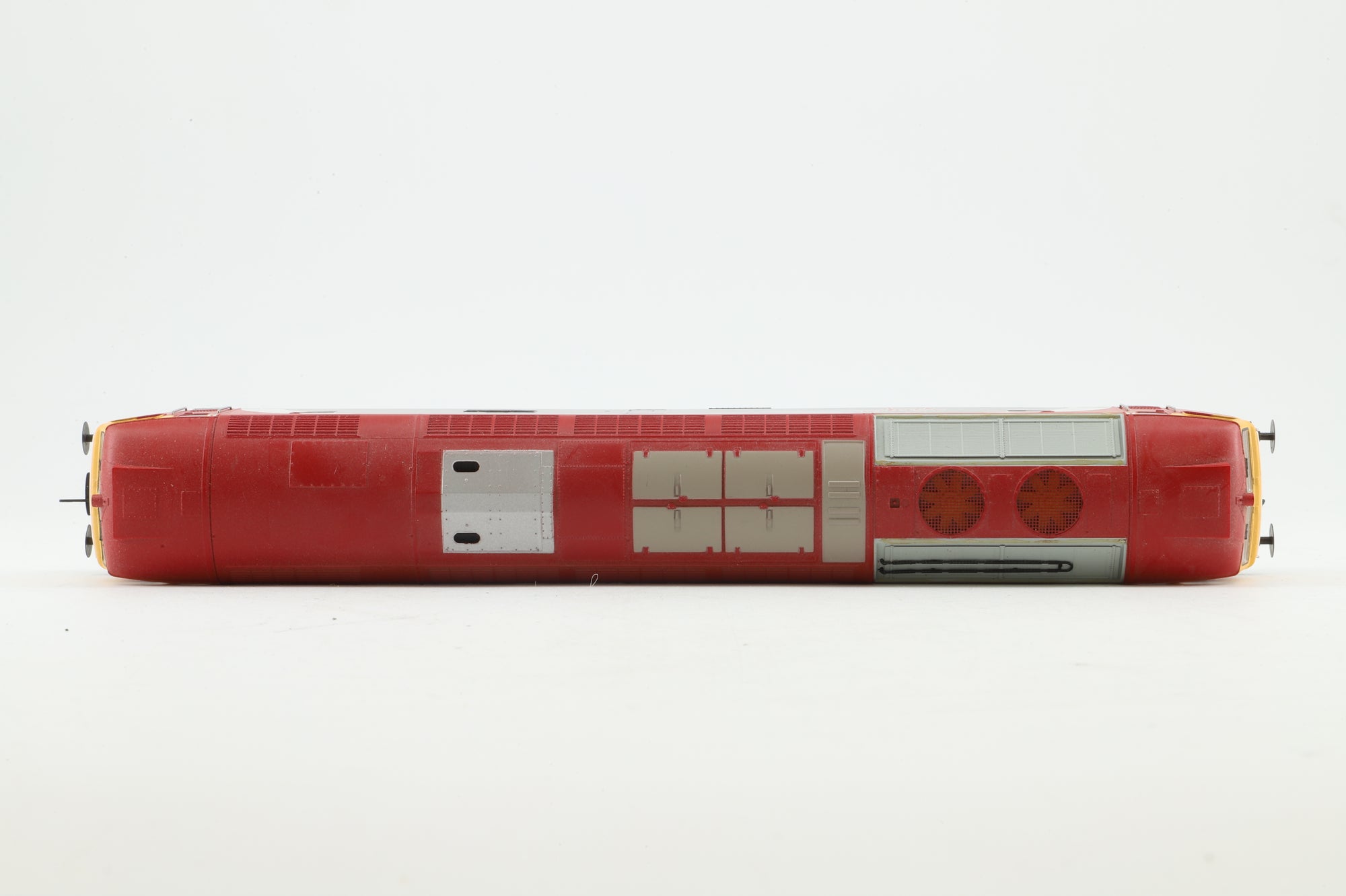 Bachmann OO 32-751 Class 57/0  Diesel '57301' 'Scott Tracy' Virgin Trains