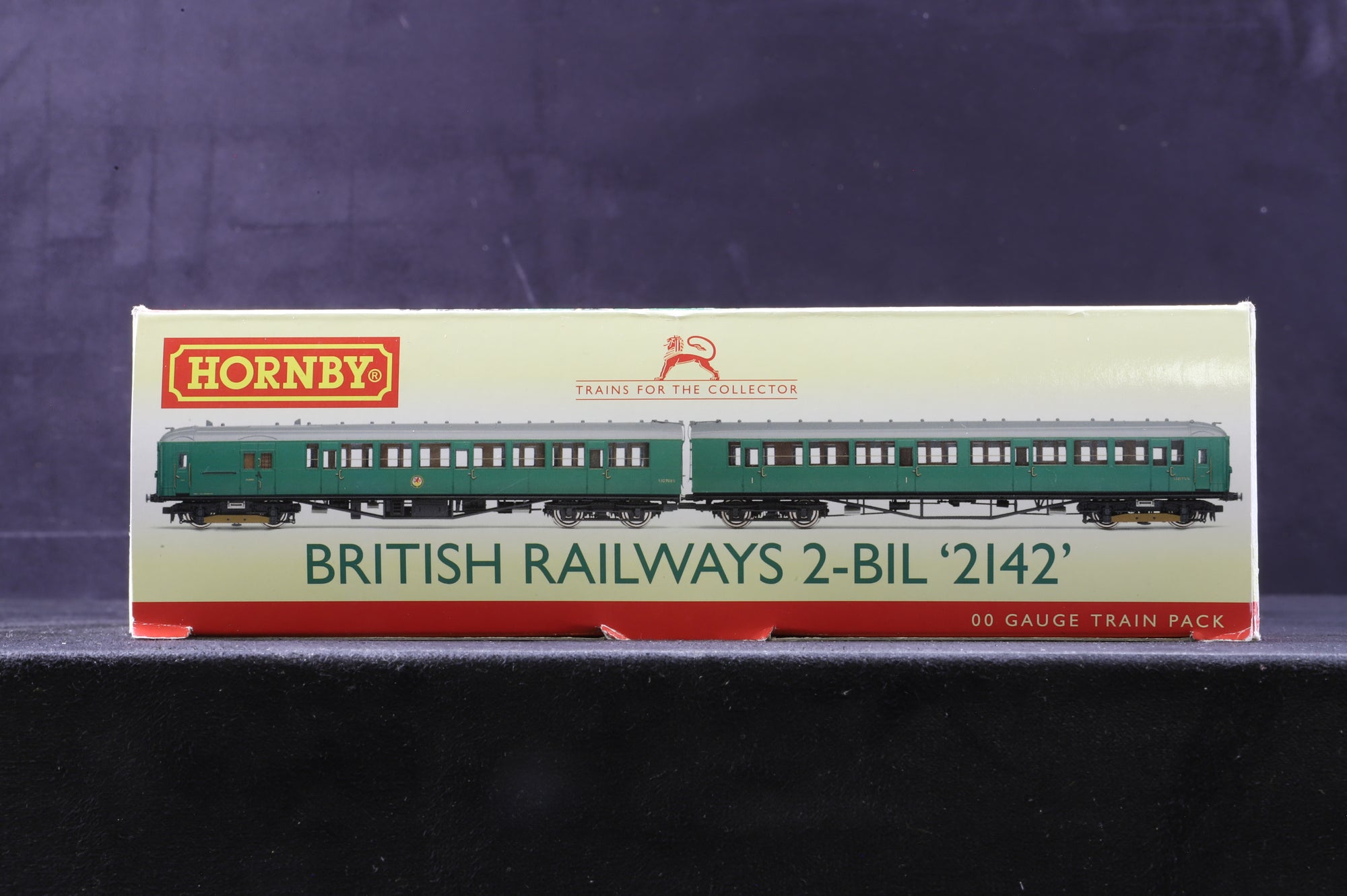Hornby OO R3162A 2-BIL '2142' EMU BR Green