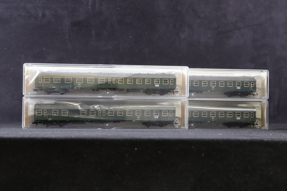 Fleischmann N Rake Of 4 DB Green Coaches Inc. 8664, 8665 &amp; 8666x2