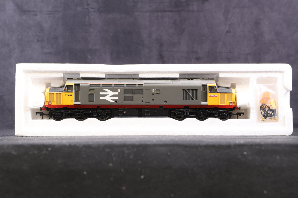 Bachmann OO 32-379 Class 37/5 &#39;37678&#39; Red Stripe Railfreight