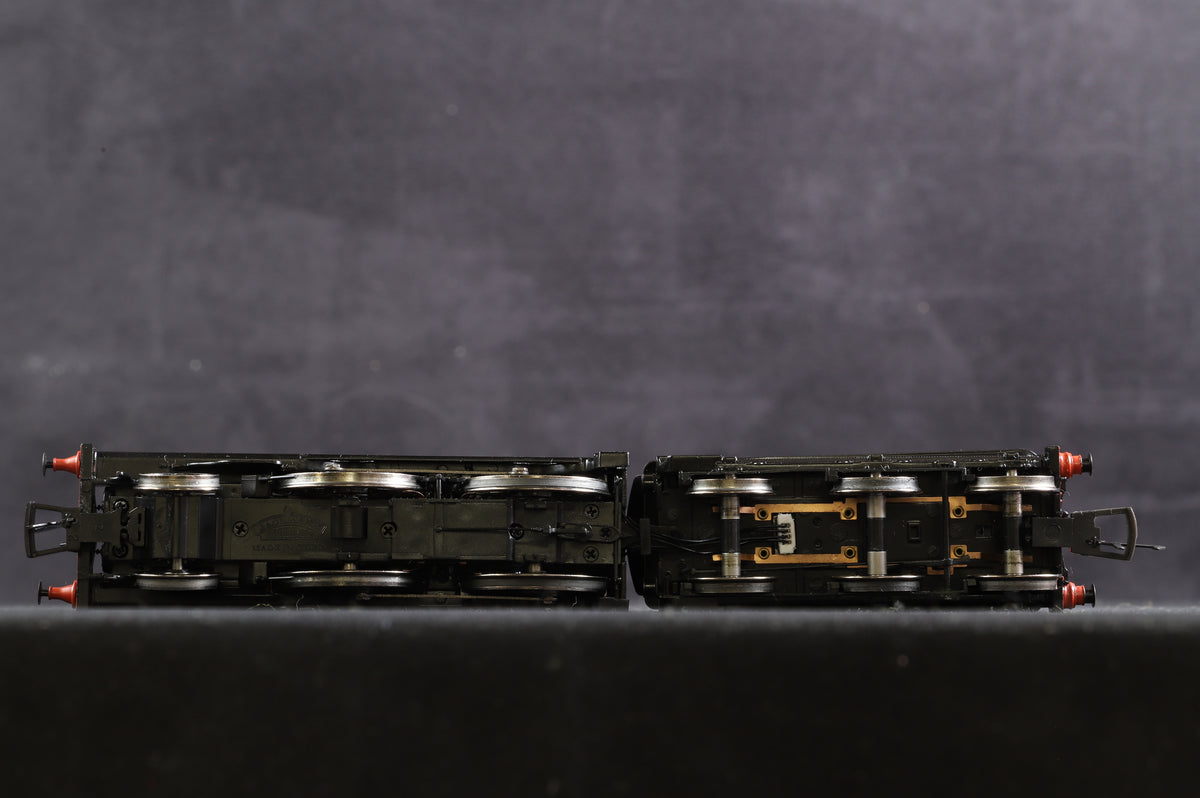 Bachmann OO 35-163Z LNWR Precedent Class LMS Black 5018 &#39;Talavera&#39;