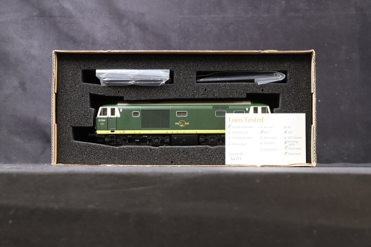 Heljan OO 3506 Class 35 Hymek &#39;D7044&#39;BR Green L/C, DCC Fitted