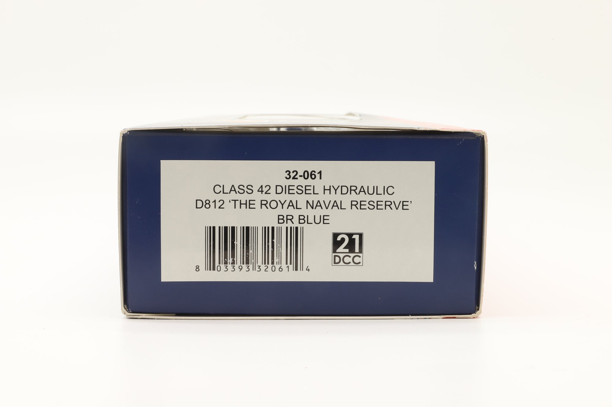 Bachmann OO 32-061 Class 42 Diesel Hydraulic 'D812' 'The Royal Naval Reserve' BR Blue