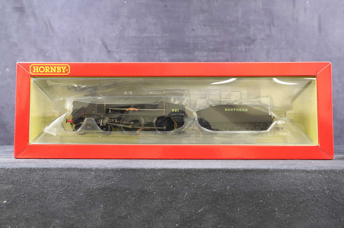 Hornby OO R3458 Schools Class &#39;921&#39; &#39;Shrewsbury&#39; Southern Railways Black