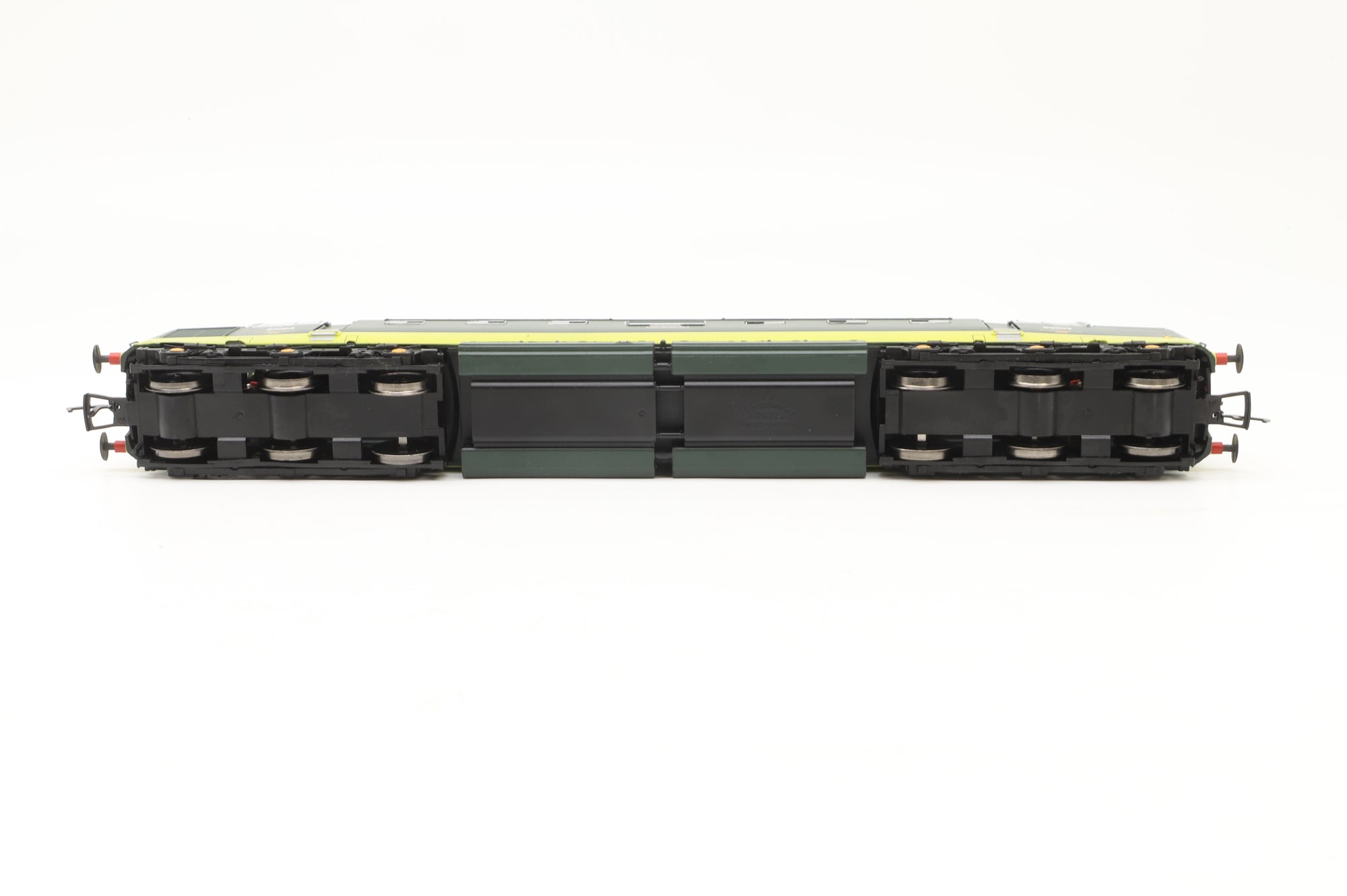 Bachmann OO 32-525UB Class 55 Deltic 'Meld' 'D9003' Two Tone Green