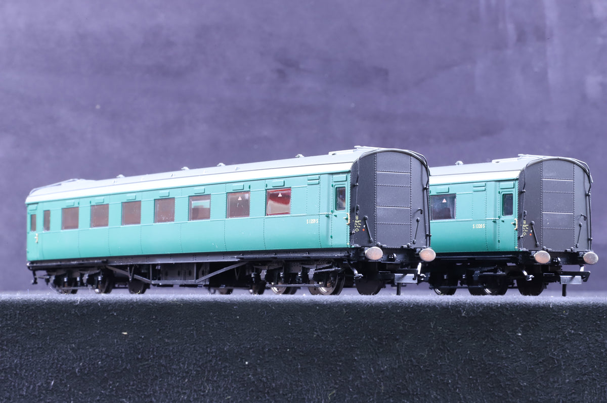 Hornby OO Rake Of 4 SR Green Push &amp; Pull Coaches
