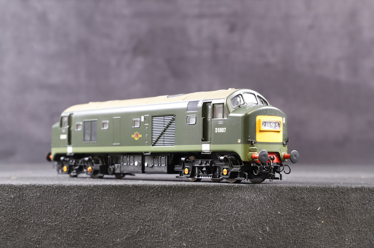 Heljan OO 2310 Class 23 &#39;D5907&#39; Baby Deltic Green Small Yellow Ends Gloss Finish