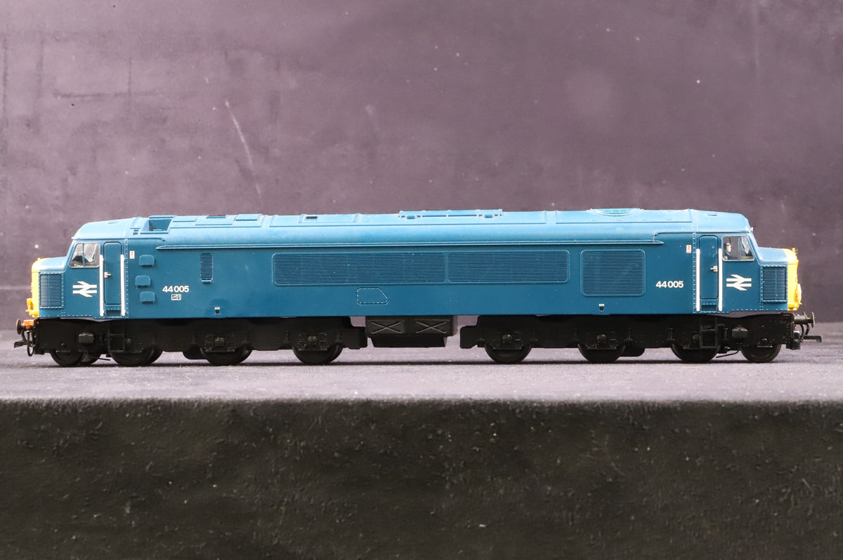Bachmann OO 32-652DS Class 44 44005 in BR Blue - DCC Sound
