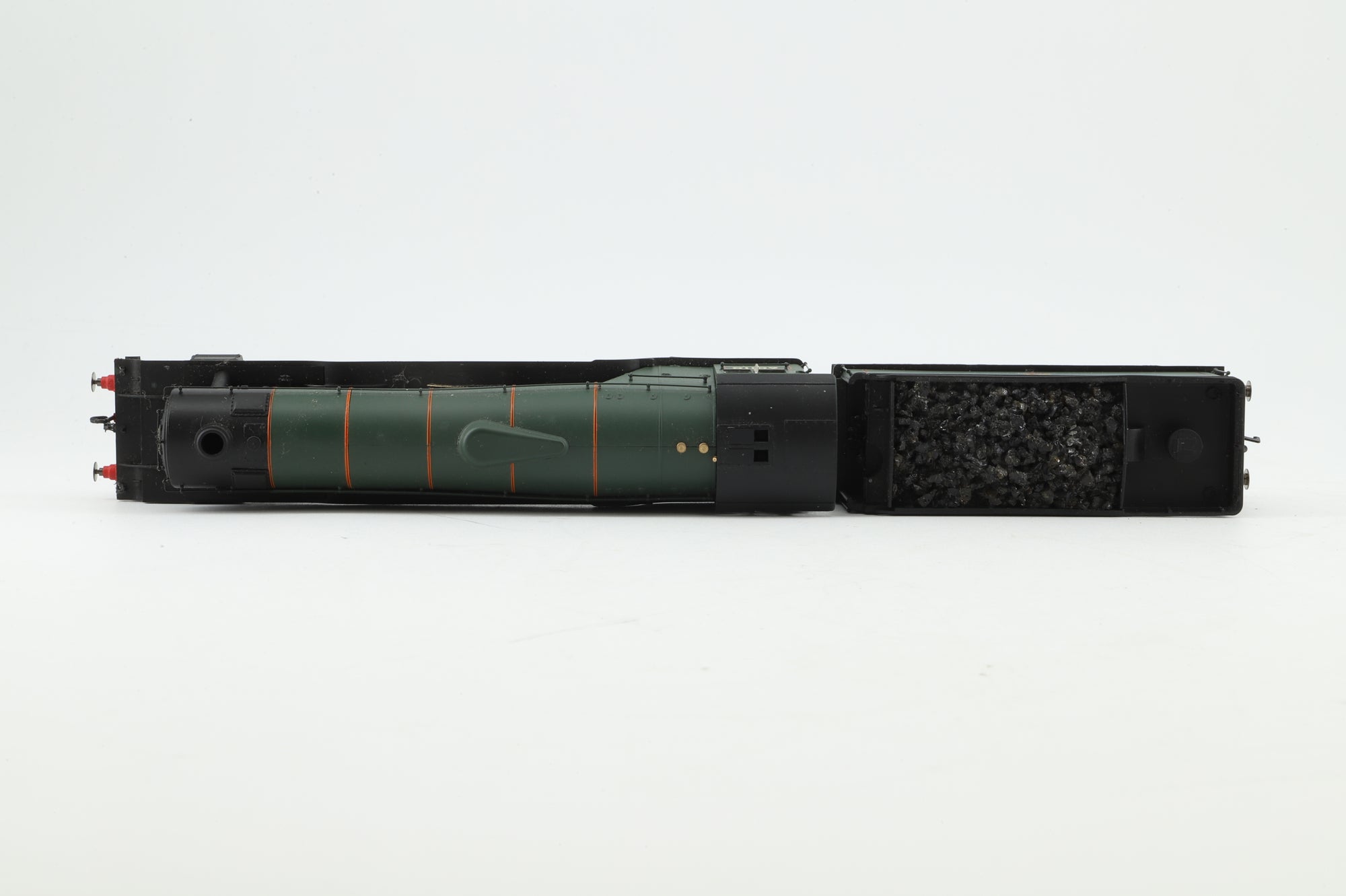 Hornby OO Class A3 60110 'Robert the Devil' in Lined BR Green w/ Early Crests - DCC Sound