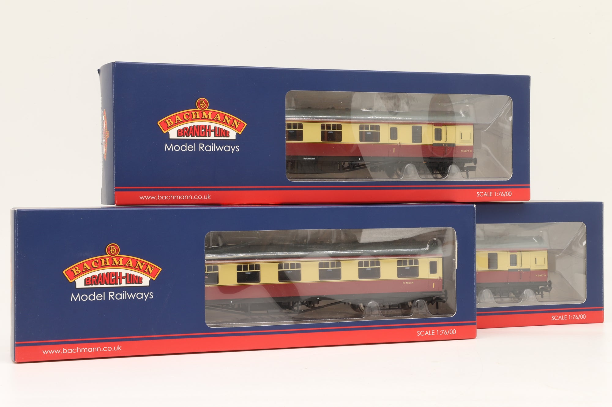 Bachmann OO Rake Of 3 LMS 60ft Porthole BR Crimson & Cream Coaches Inc. 39-470 x2 & 39-475
