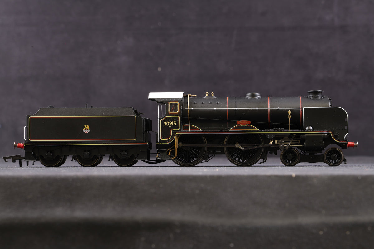 Hornby OO R3208 Schools Class &#39;30915&#39; &#39;Brighton&#39; BR Lined black E/C