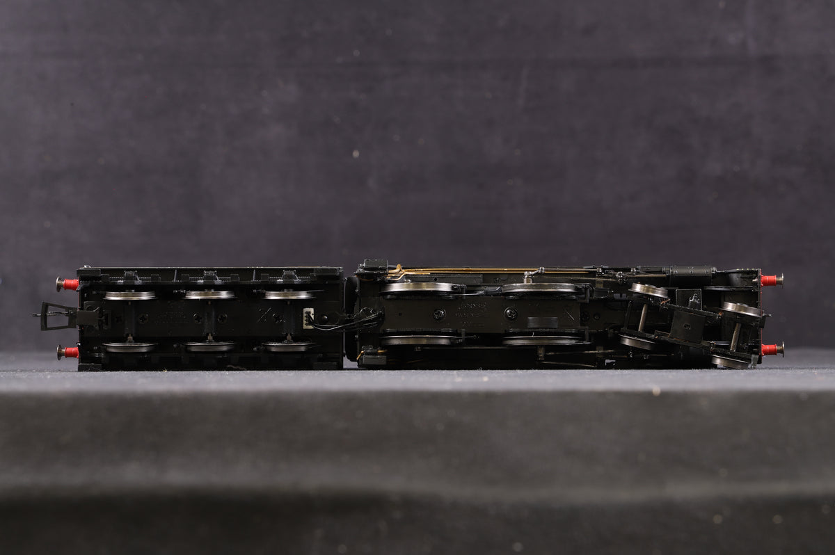 Hornby OO R3208 Schools Class &#39;30915&#39; &#39;Brighton&#39; BR Lined black E/C