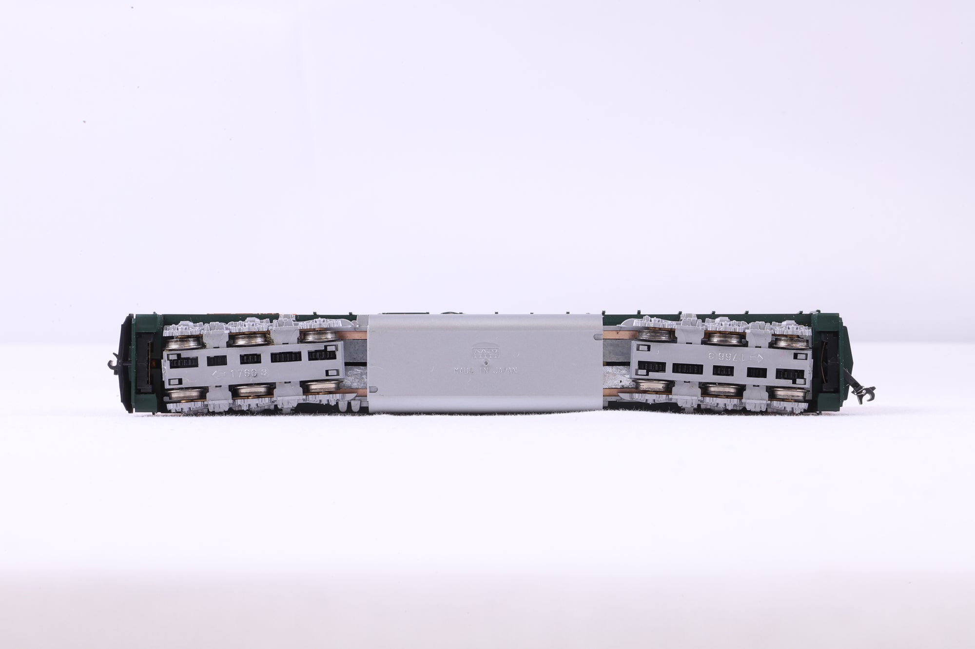 Kato N 176-6304 SD70MAC BNSF '9853'