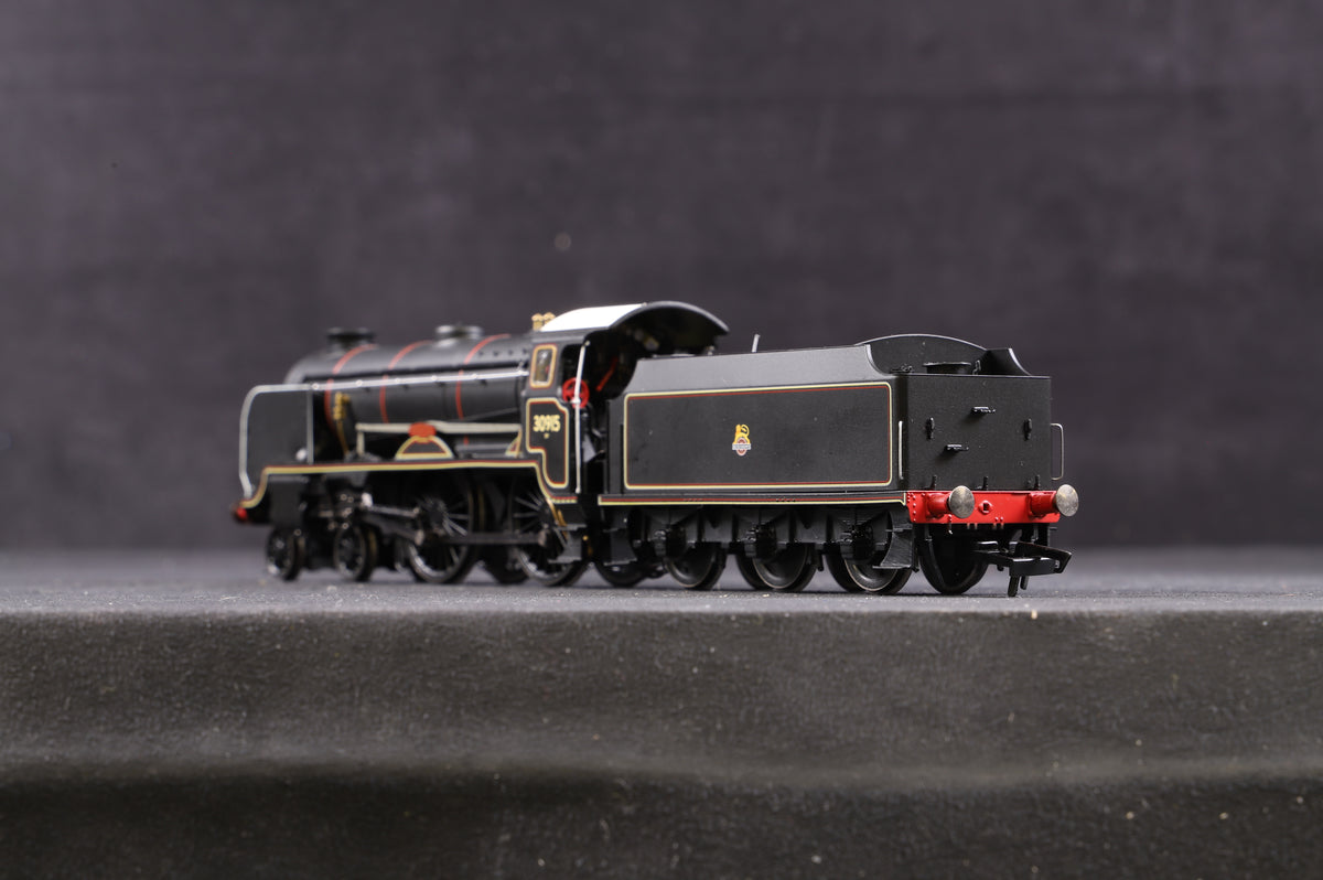 Hornby OO R3208 Schools Class &#39;30915&#39; &#39;Brighton&#39; BR Lined black E/C