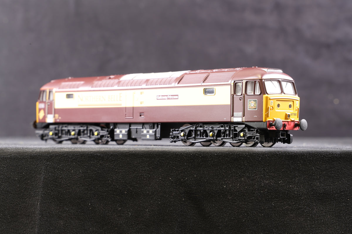 Hornby OO Northern Belle Class 47 &#39;47490&#39; &amp; 6 Coaches