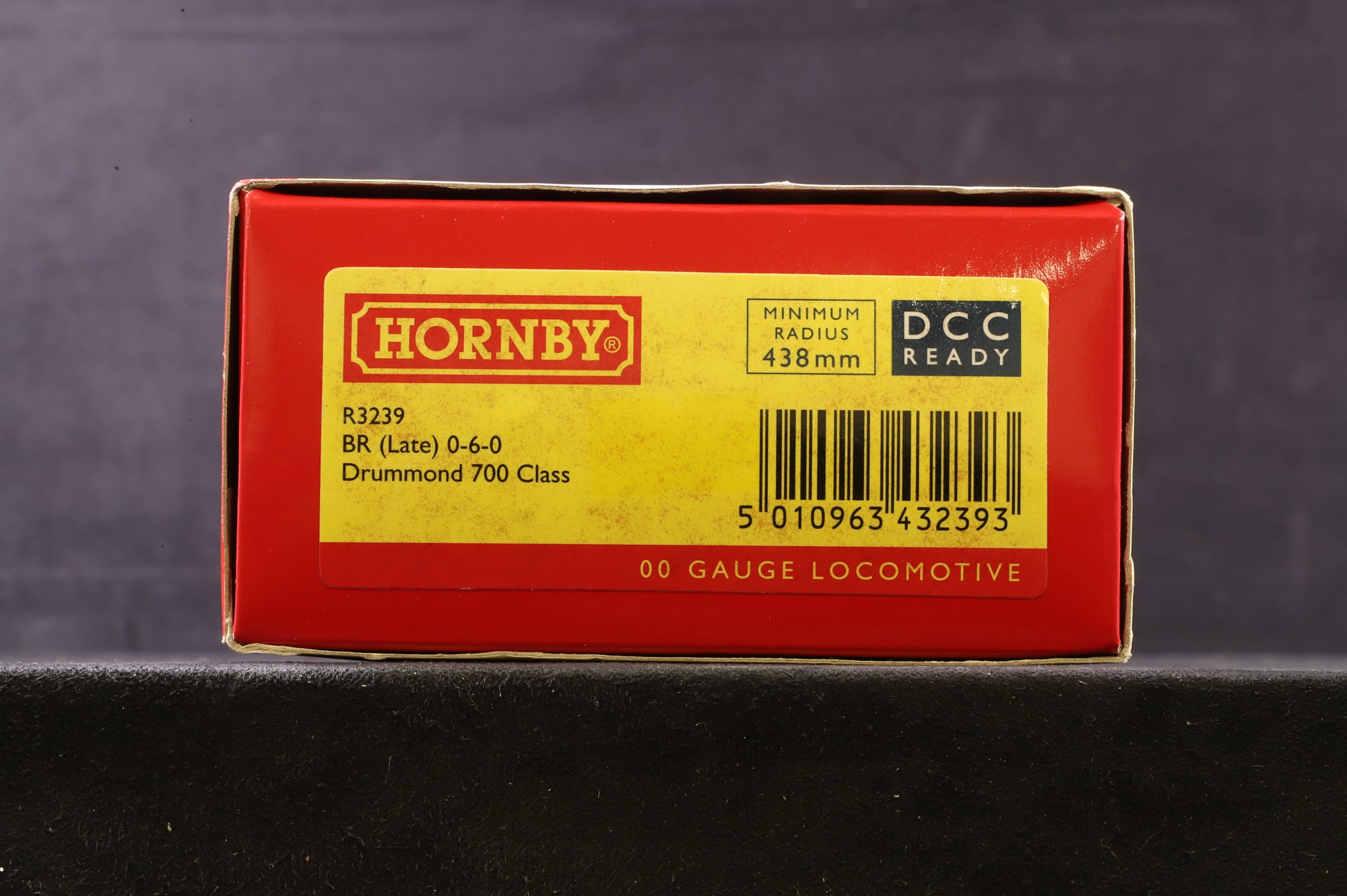 Hornby OO R3239 Drummond 700 Class 30315 in BR Black w/ Late Crests