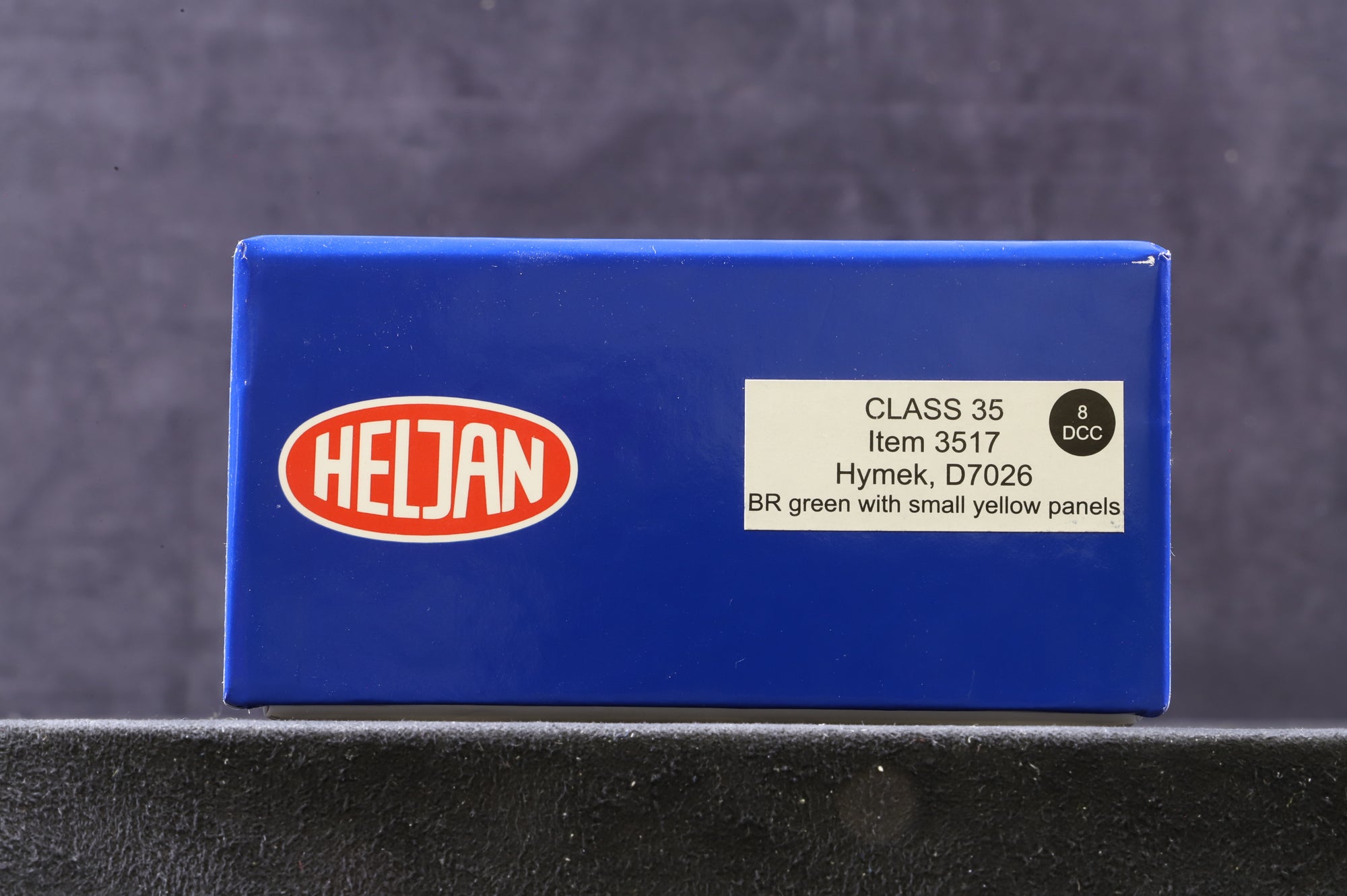 Heljan OO 3517 Class 35 Hymek D7026 in BR Two-Tone Green with Small Yellow Panels