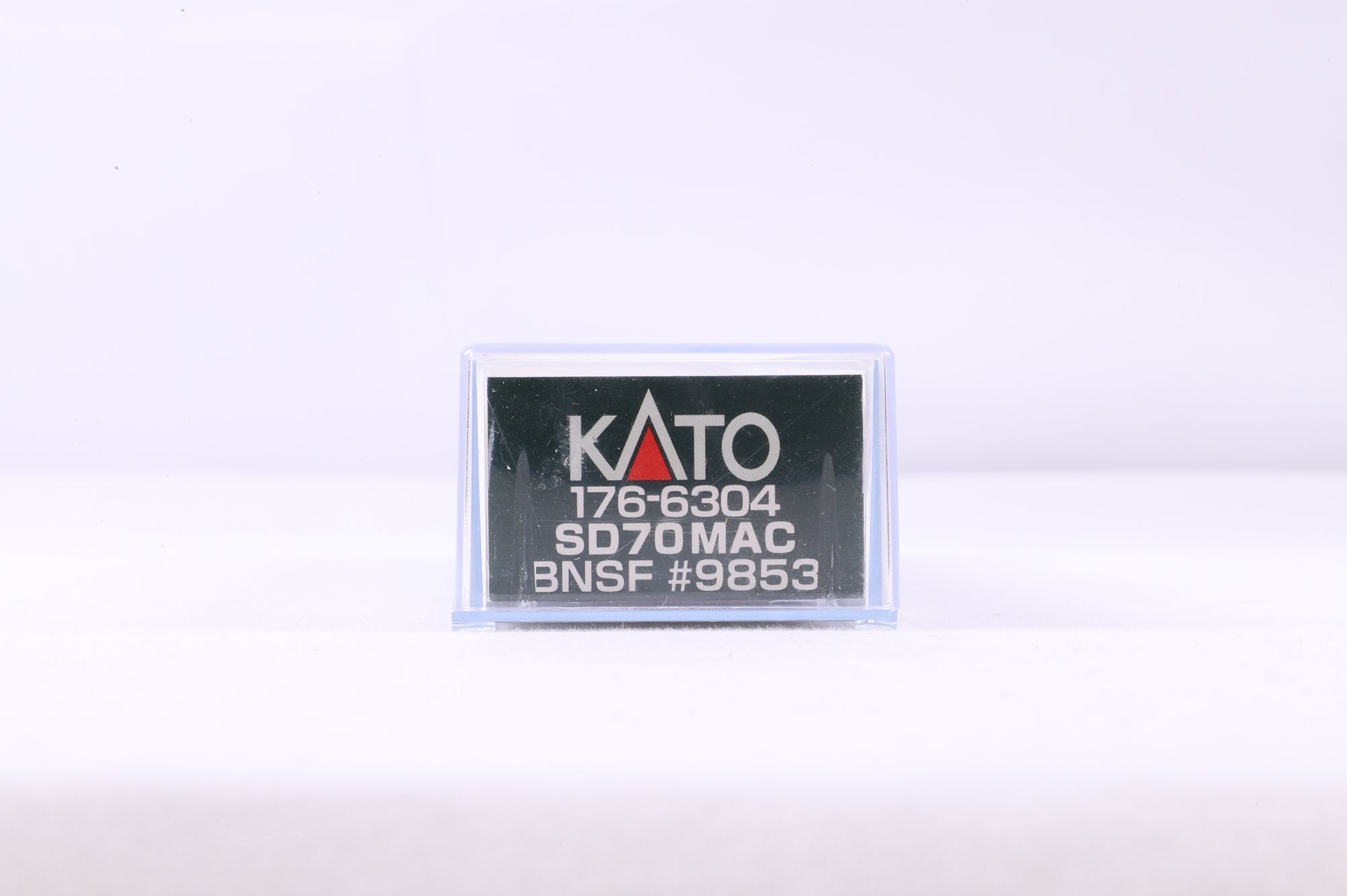 Kato N 176-6304 SD70MAC BNSF '9853'
