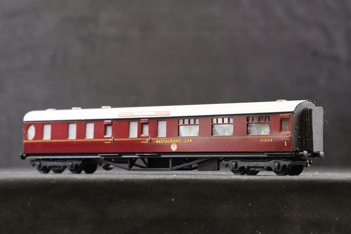 Lawrence Scale Models OO &#39;The Elizabethan&#39; BR Lined Maroon 11-Car Set